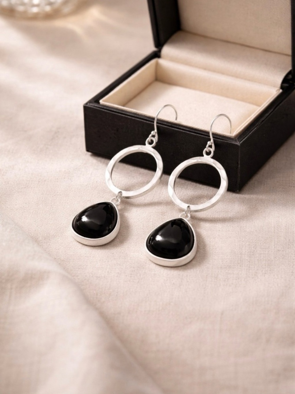 Silpada W3291 Dark Halo Sterling Black 
Agate Drop Earrings 925 Retired HTF